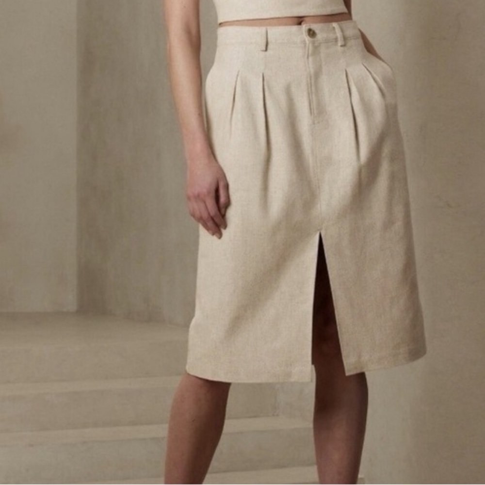 Banana Republic factory Cream Midi Skirt